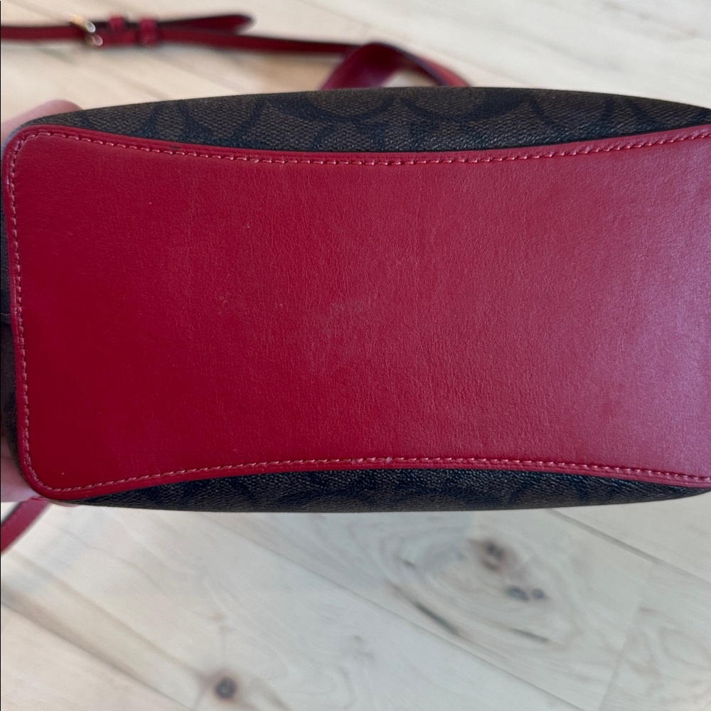 Coach Signature Brown and Red Crossbody Bag - Picture 4 of 11